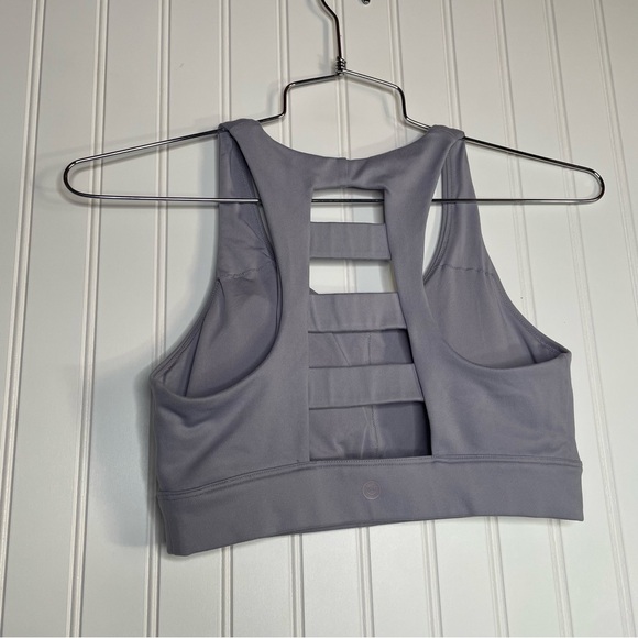 Gilly Hicks Ruched Bike Shorts Sports Bra Set - Picture 5 of 11